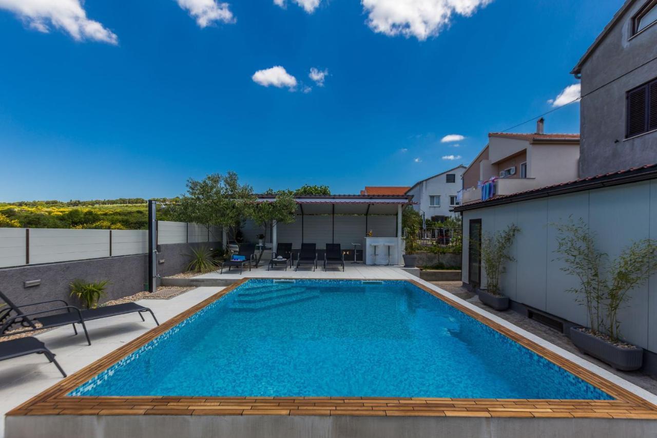 Katina Apartment With Private Pool Zadar Exterior foto